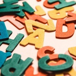 Buchstaben_A.C._unsplash (1) (1)